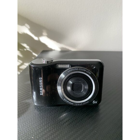 Sony Other - Samsung ES30 12.2 Mega Pixel Digital Video Camera